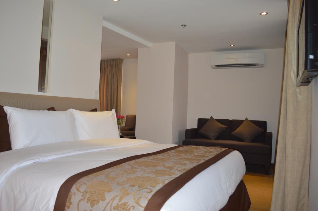 Imperial Palace Suites เกซอนซิตี้ ภายนอก รูปภาพ