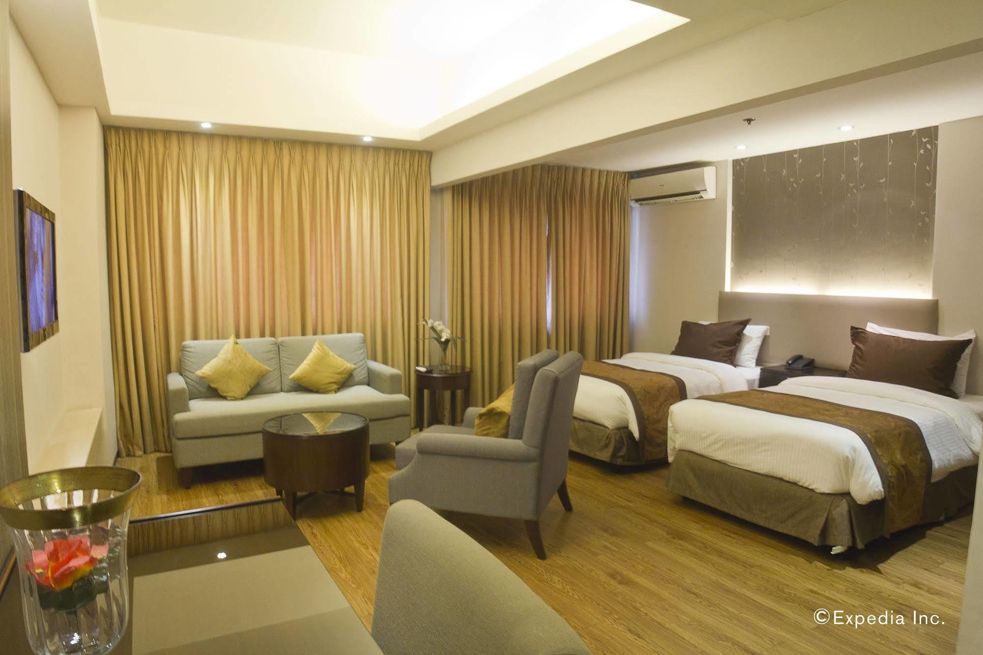 Imperial Palace Suites เกซอนซิตี้ ภายนอก รูปภาพ