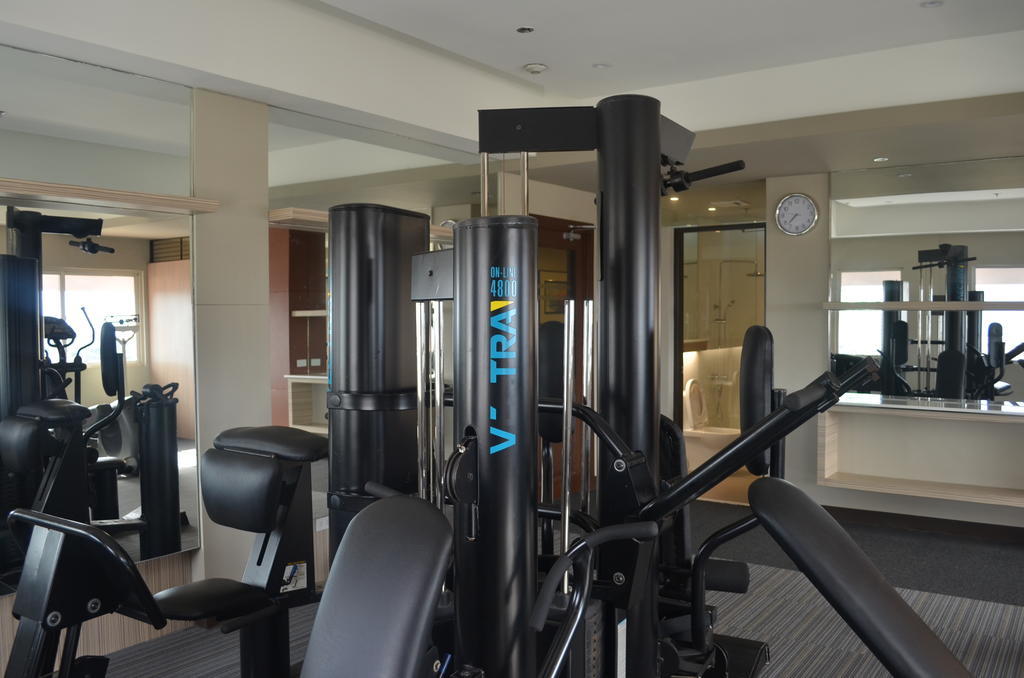 Imperial Palace Suites เกซอนซิตี้ ภายนอก รูปภาพ