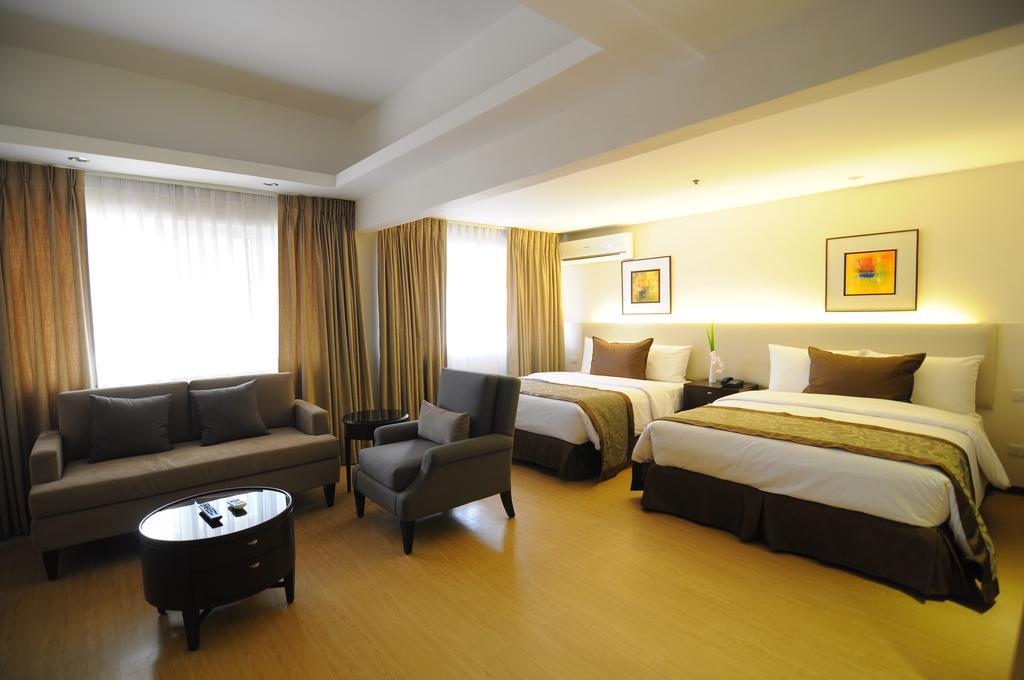 Imperial Palace Suites เกซอนซิตี้ ภายนอก รูปภาพ